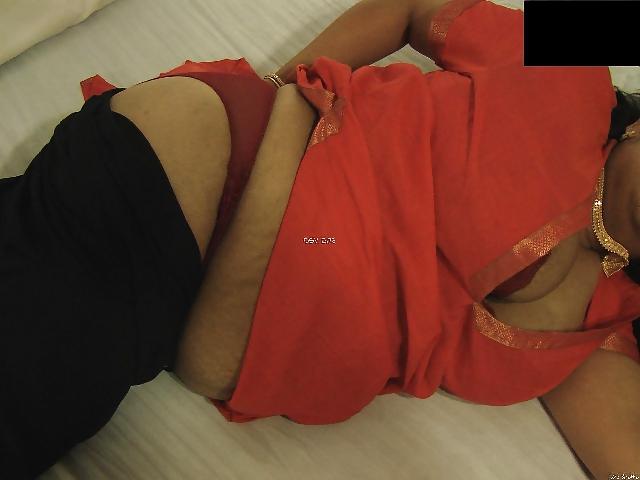 10P Indian Lactating Wife