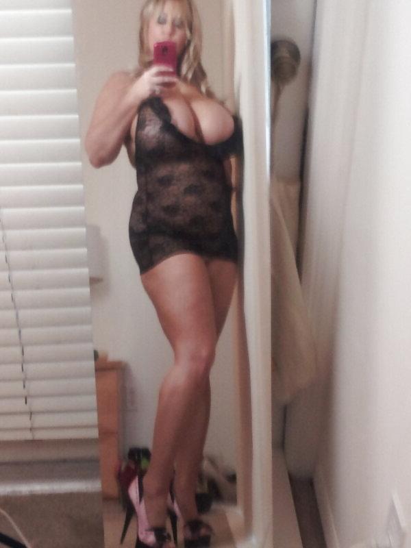 25P Huge Tits, Tight Tops 52
