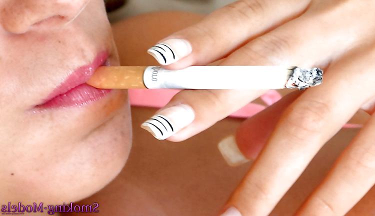 8P Smoking 013