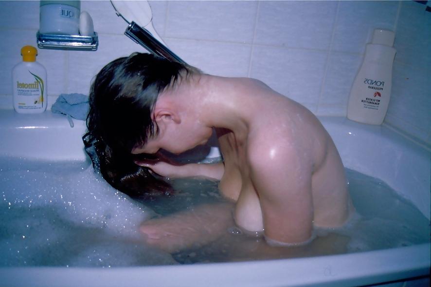 10P SAG - My Young Wife With Voluptuous Boobs In The Bathtube 03