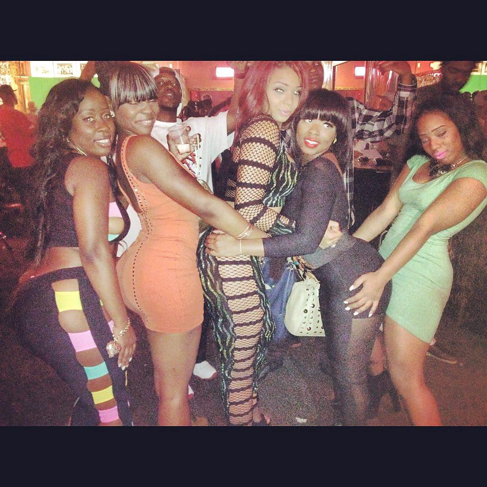 13P Sexy ebony women