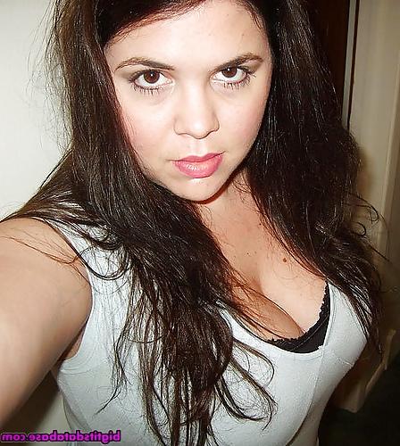 25P Busty Babes 2