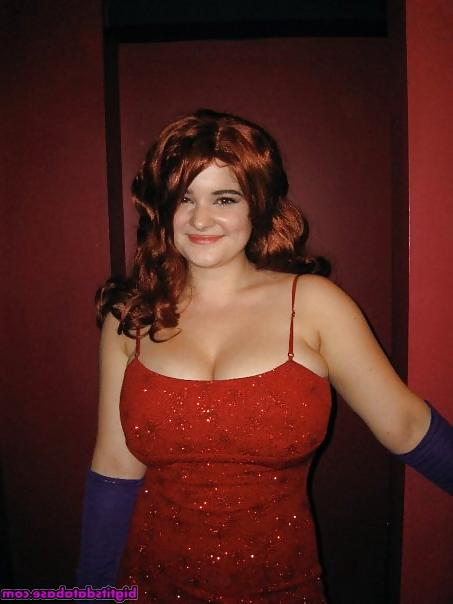 25P Busty Babes 3