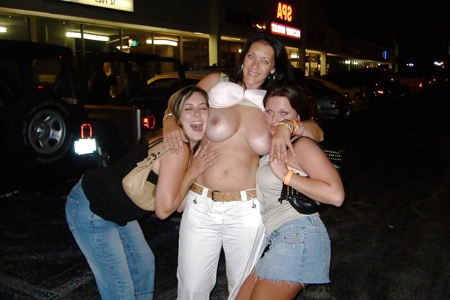 25P And some more big bOObs