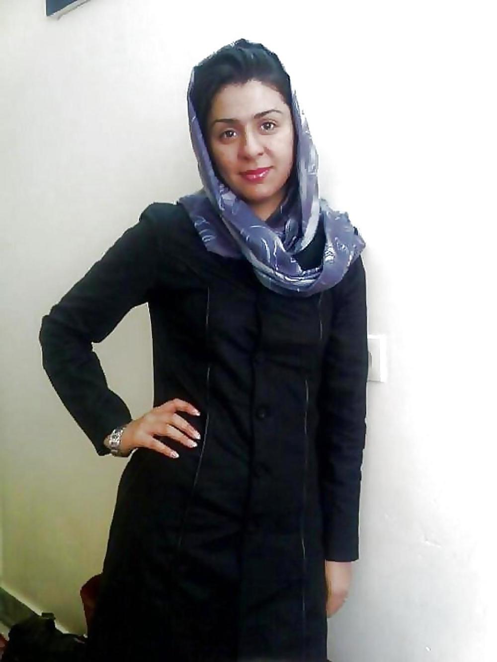 8P Sexy persian girl