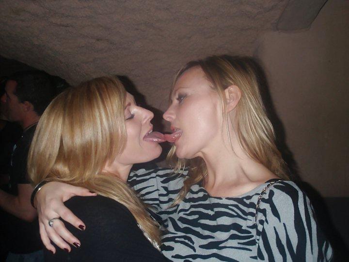 25P Nikki, what a great Milf when her husband is not there