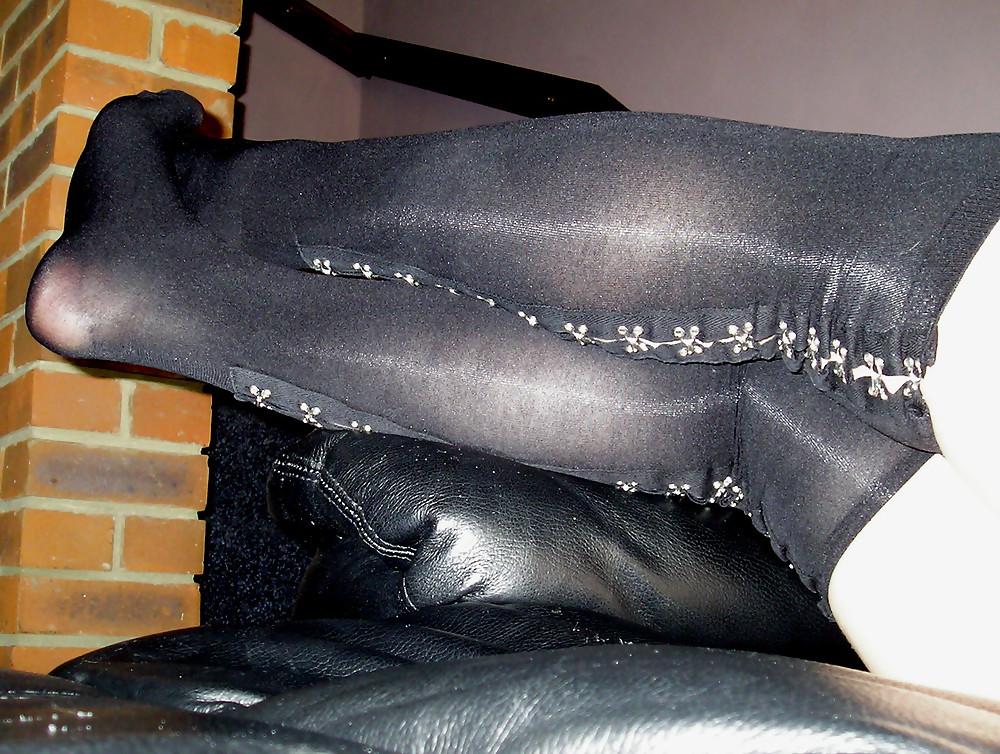16P Opaque black knee high socks stockings