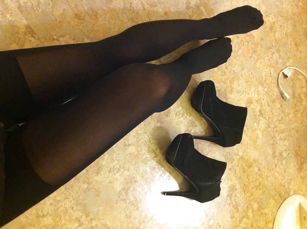 25P Brand new pairs of ankle boots