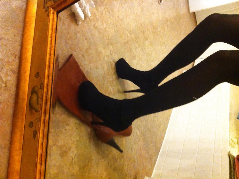 25P Brand new pairs of ankle boots