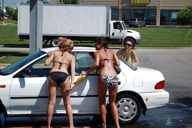 25P Car wash babes - non porn