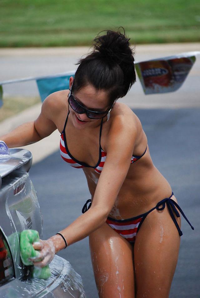 25P Car wash babes - non porn