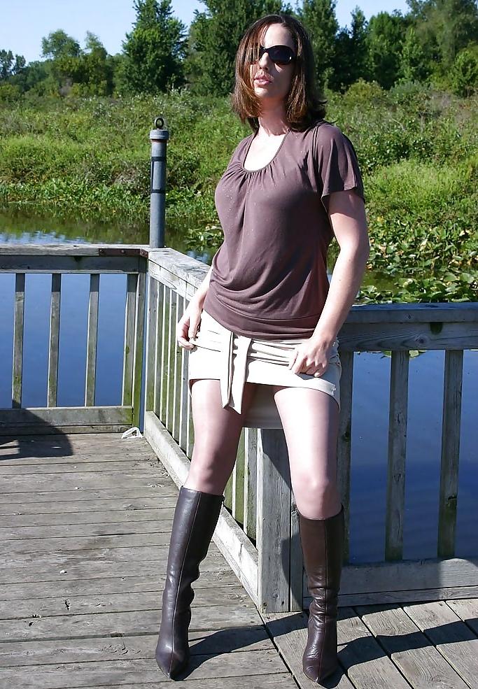 25P Hotlegs-Adrianne  nice boots