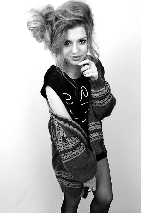 15P Hot Babes (Hipster, Indie, Tumblr)