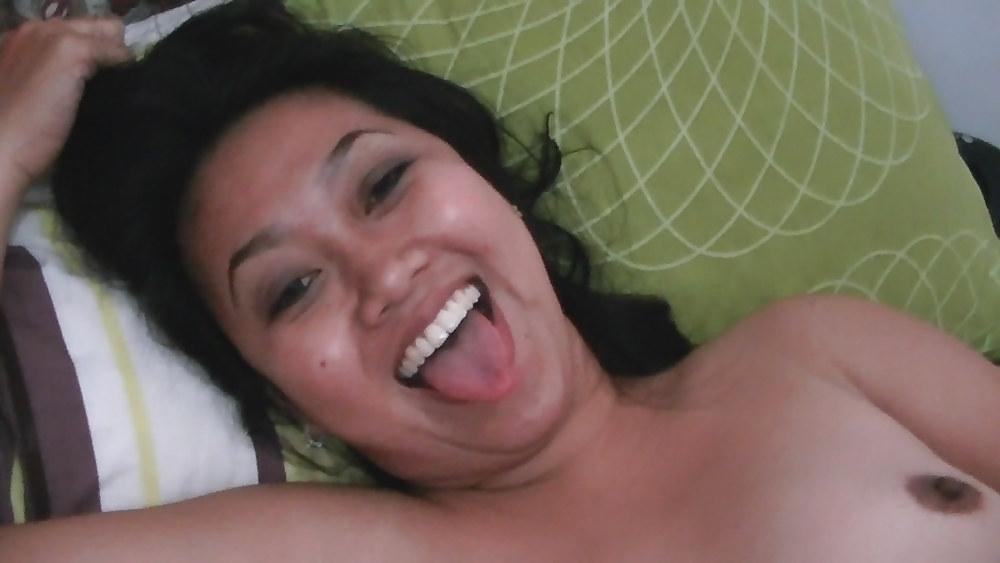 13P Indonesian Escort MILF - Violetgoesglobal