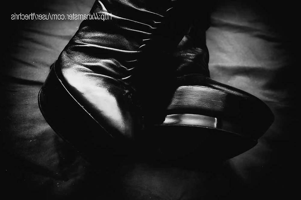 16P Boots, Pumps and Gloves