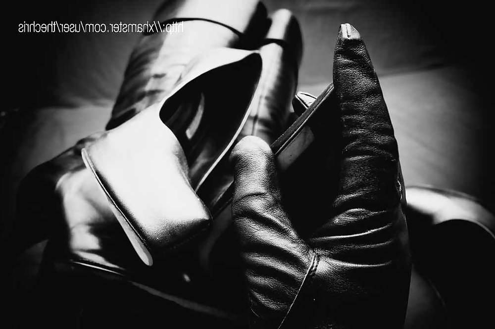 16P Boots, Pumps and Gloves