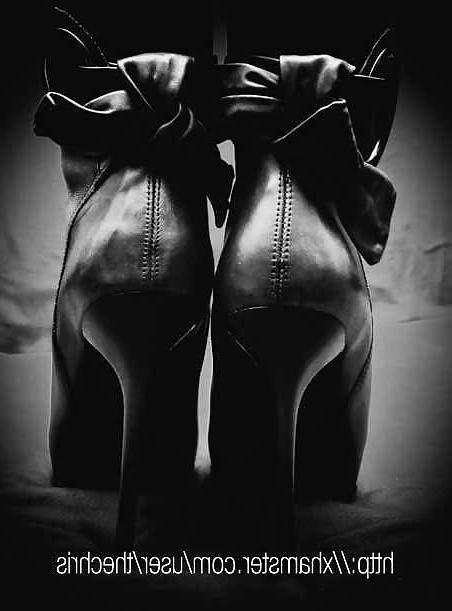 16P Boots, Pumps and Gloves