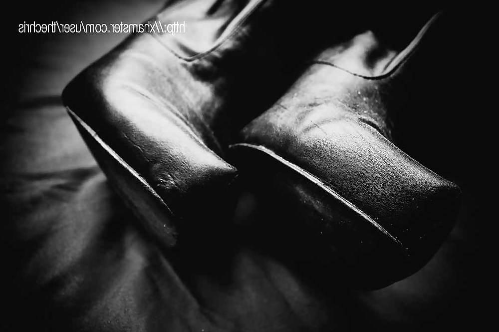 16P Boots, Pumps and Gloves