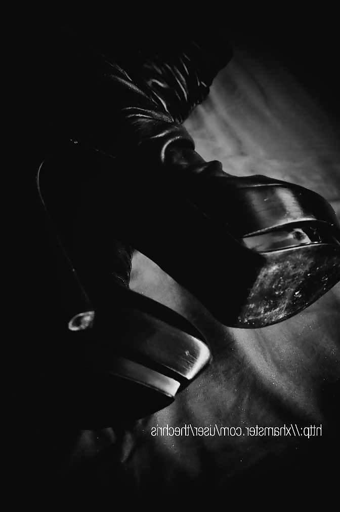 16P Boots, Pumps and Gloves
