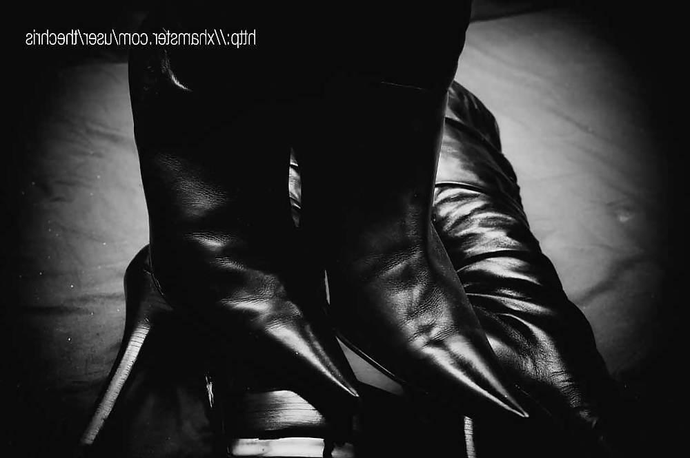 16P Boots, Pumps and Gloves