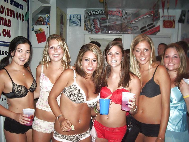 25P Bra Babes 25