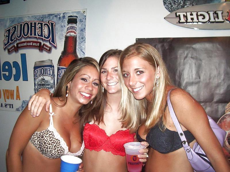 25P Bra Babes 25