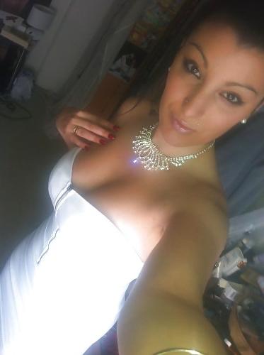 17P Anissa Beurette