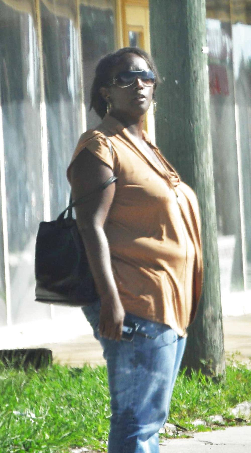 4P Black MILF Hooker Wants Ride