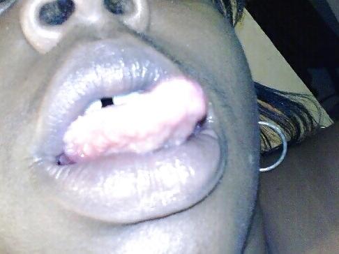 12P Big ass lips tits