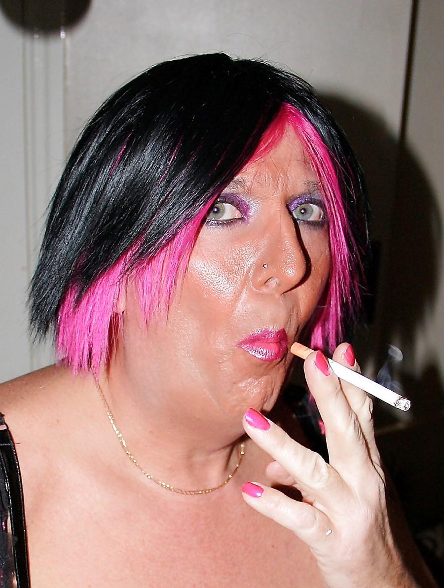 15P CD fetish smoking