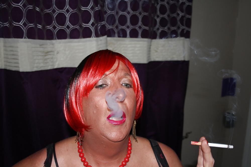 15P CD fetish smoking