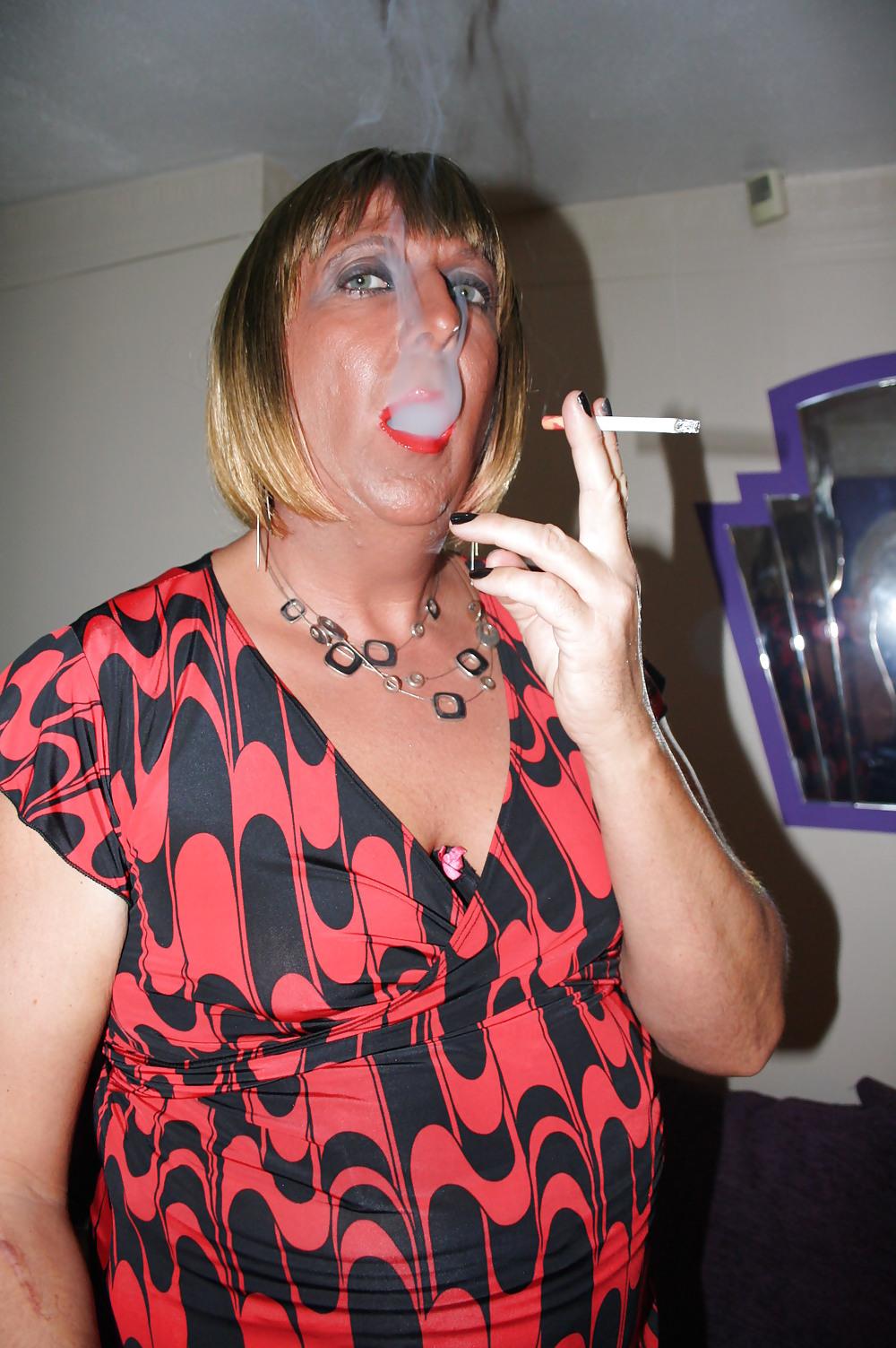 15P CD fetish smoking