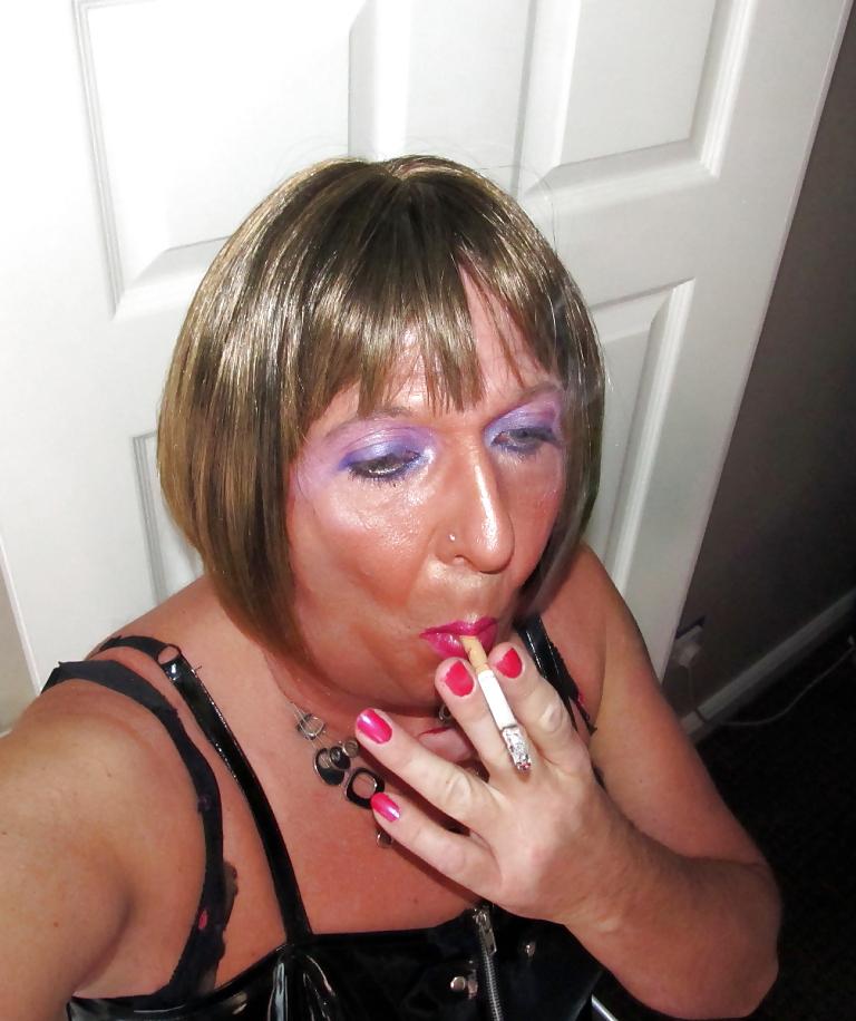 15P CD fetish smoking