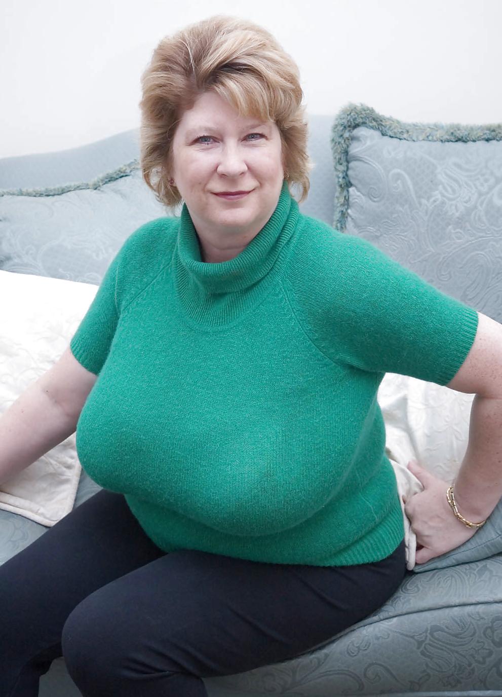 22P Big Boobs Tight Sweaters
