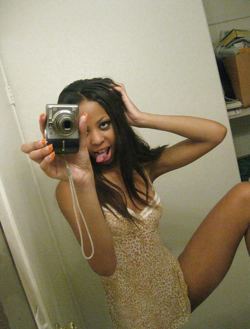 25P Cute ebony hottie 