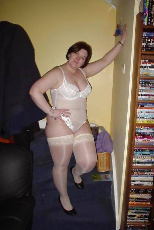 8P A Married Slutty Whore Who Loves Veing Filthy