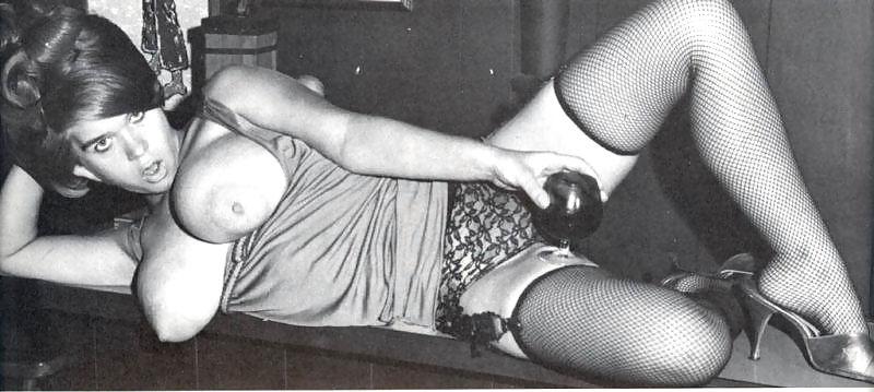 13P Vintage boobs 