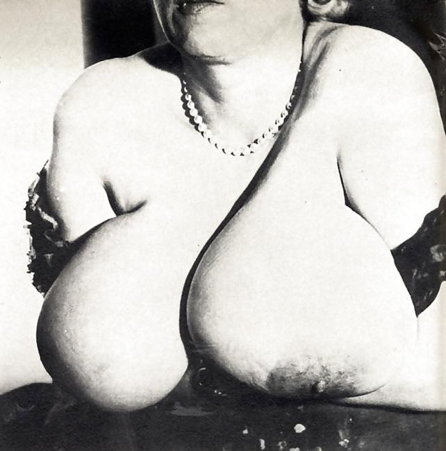 13P Vintage boobs 
