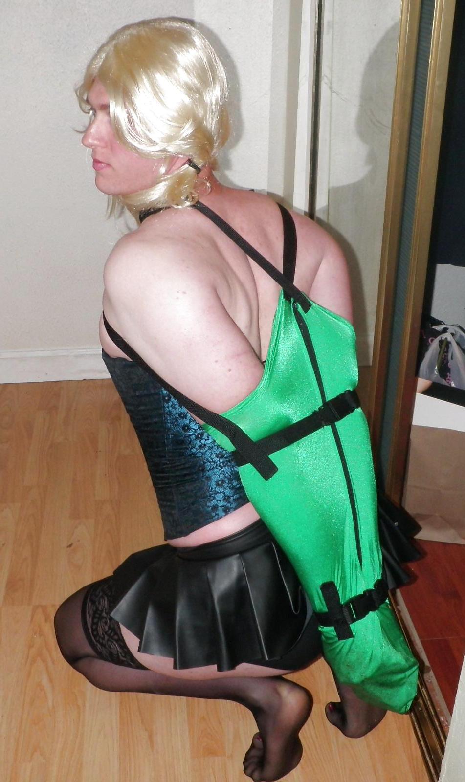 22P Ts in bondage