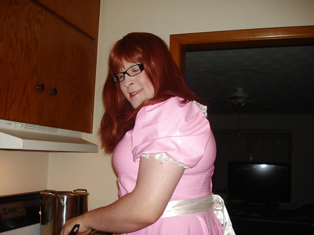 21P Maid and Kitty