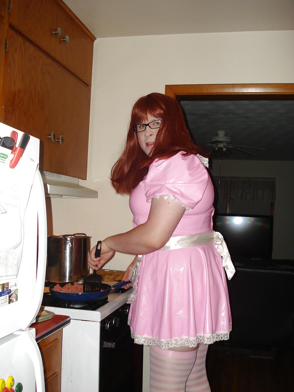21P Maid and Kitty