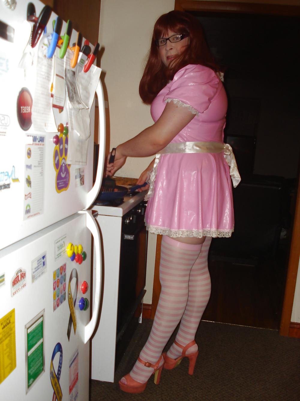 21P Maid and Kitty