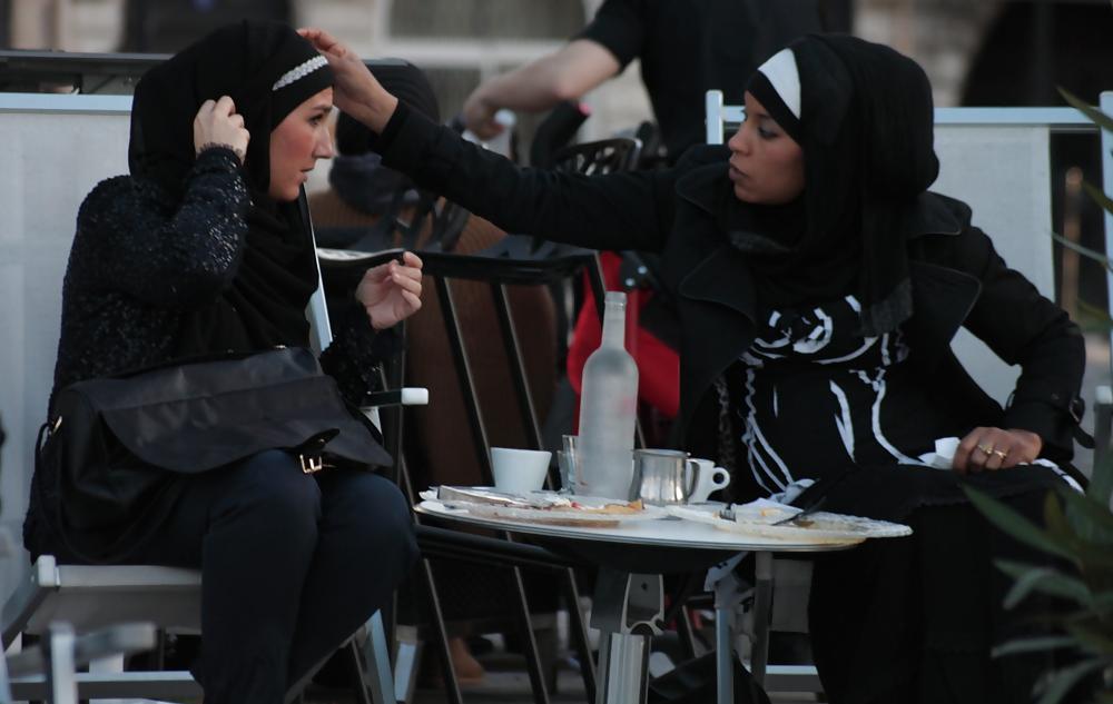 25P Belle Beurette en Hijab 3