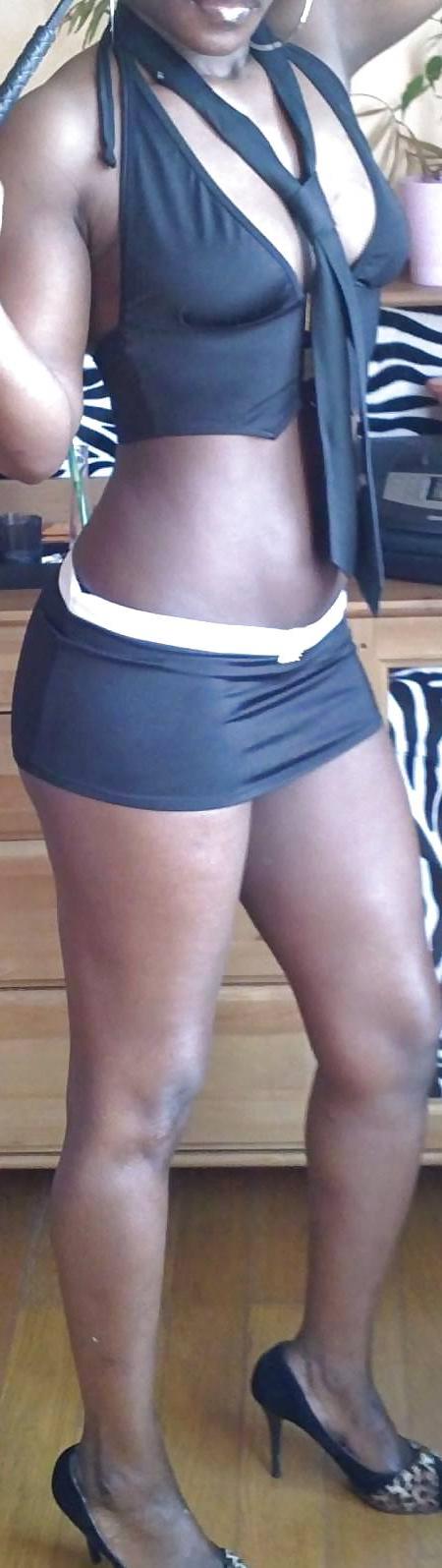 21P Hot ebony