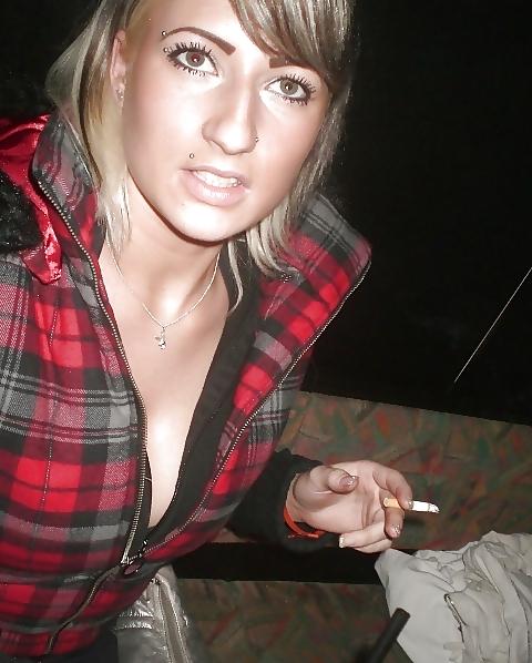 25P Stolen Pics - German Chick Part 1
