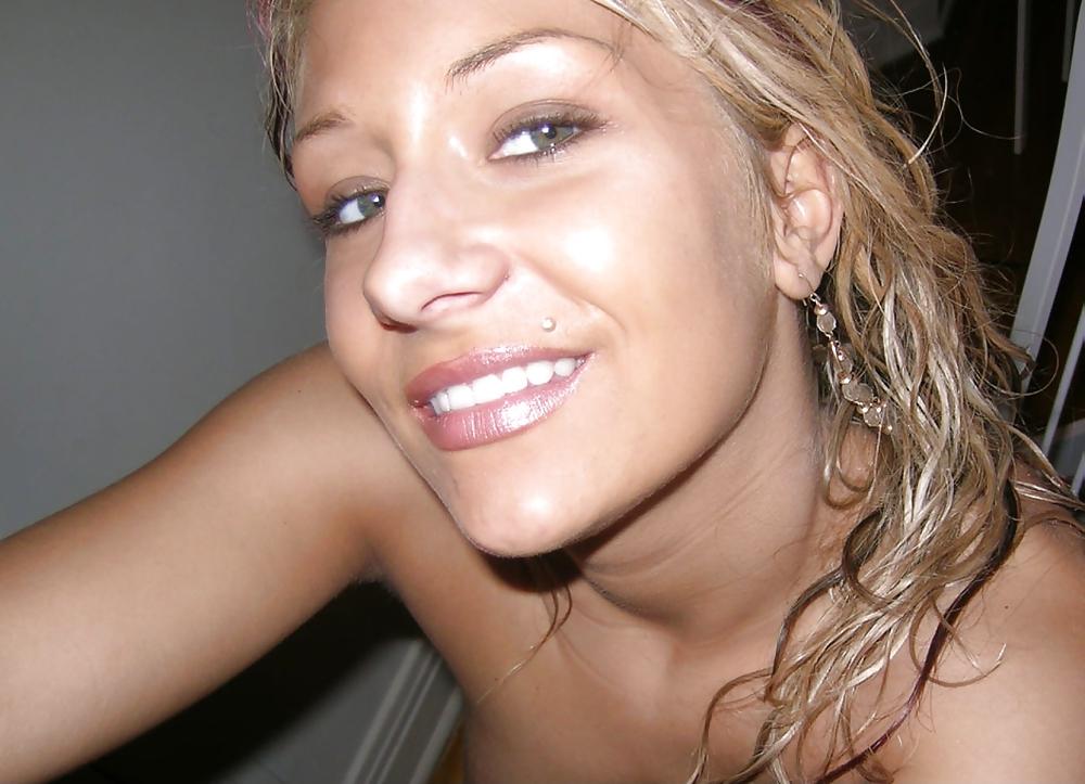 25P Smoking hot Blonde amateur