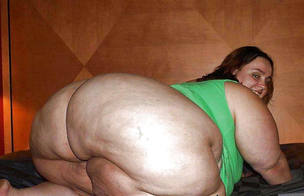 25P Big and large ass