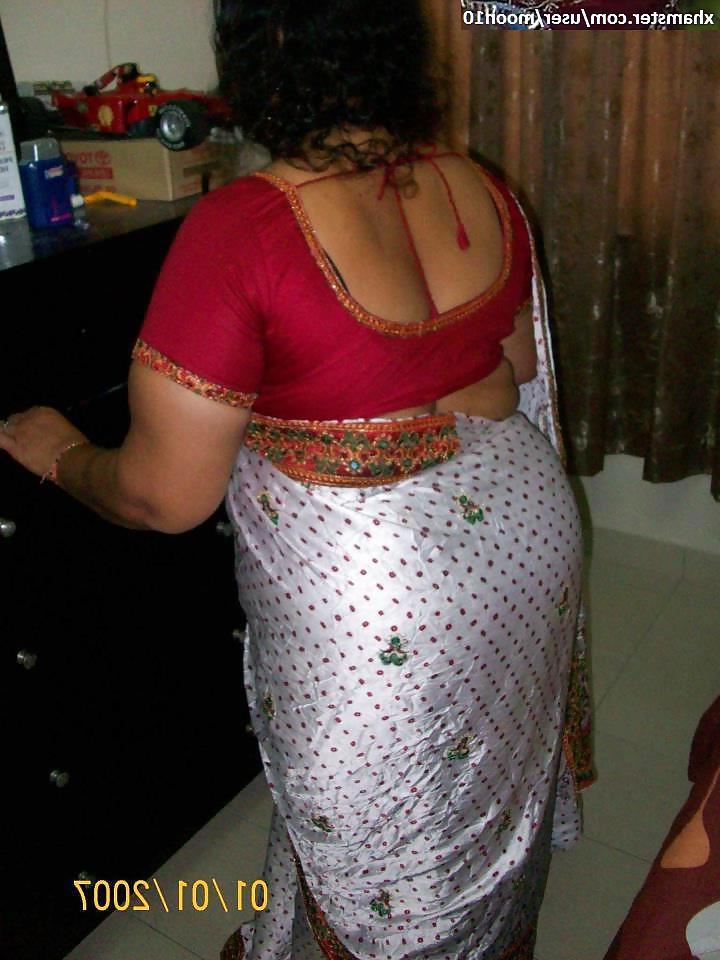 25P Indian women capture from streat 