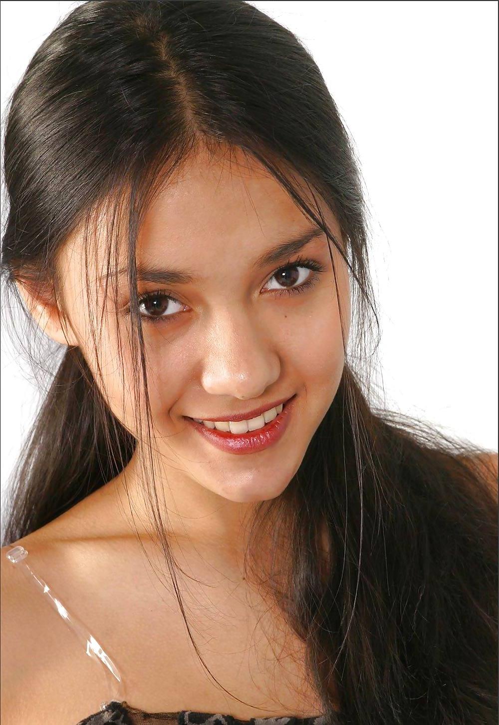 16P Cute Indian Teen Exposing