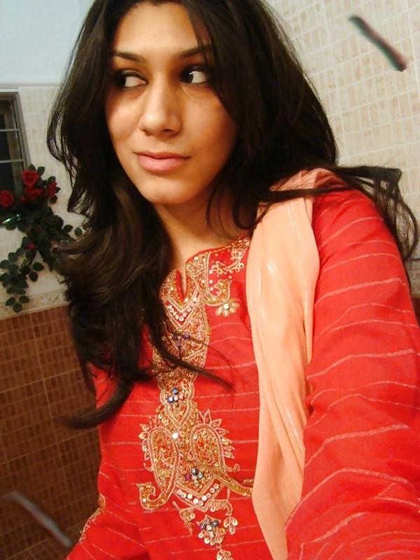 23P Indian girl (jansi)
